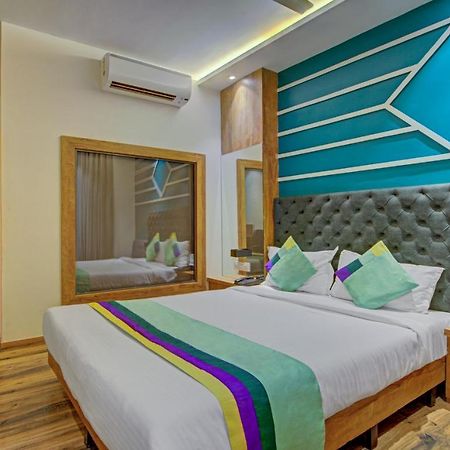 Treebo Prince Andheri East Mumbai Exteriör bild